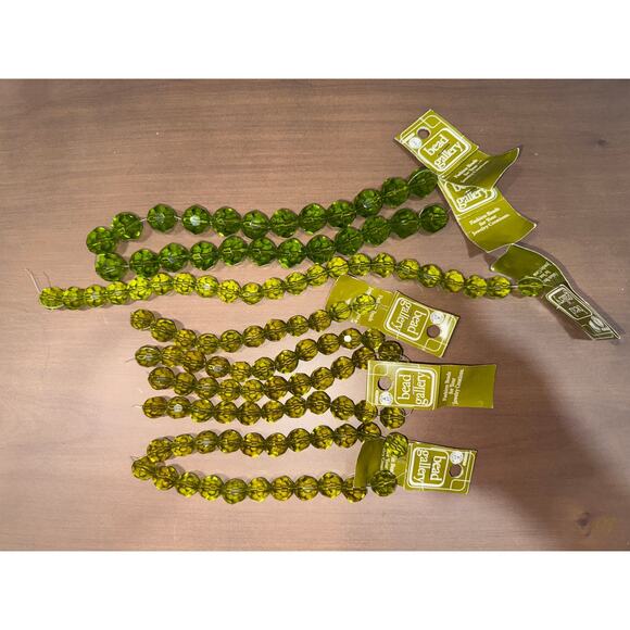 Large Green Bead Lot   Brand New - Picture 1 of 1